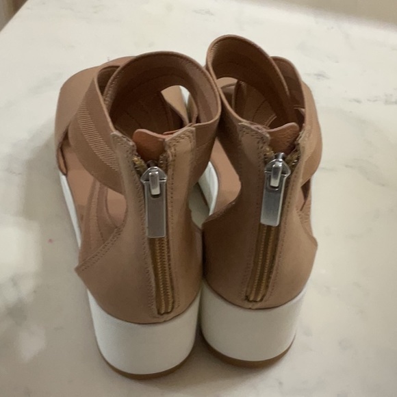 Sorel shoes - Picture 5 of 7